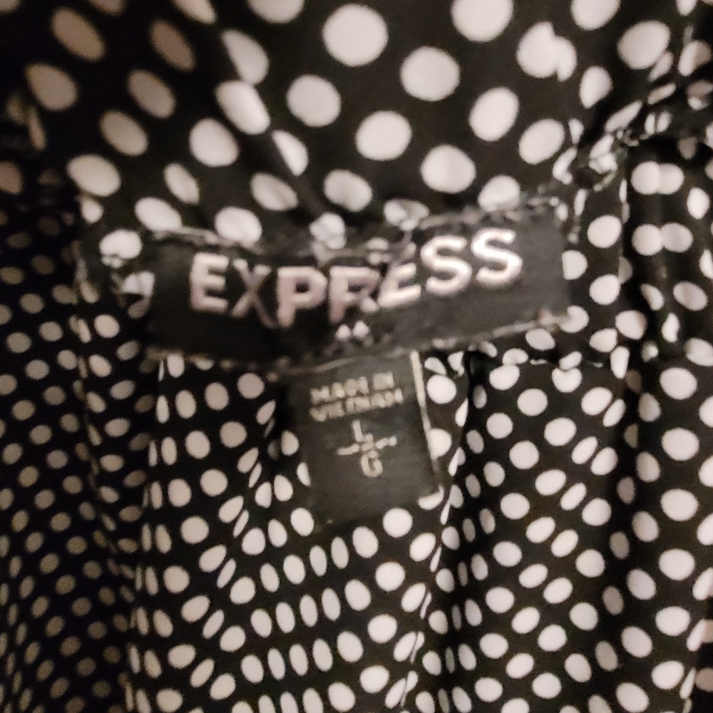Express Off the Shoulder Dress - Picture 2 of 4